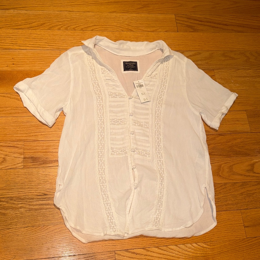 NWT Abercrombie & Fitch White Button Down shirt Size S